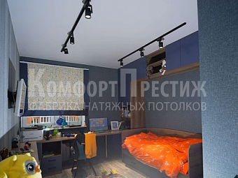 трековый натяжной потолок 4